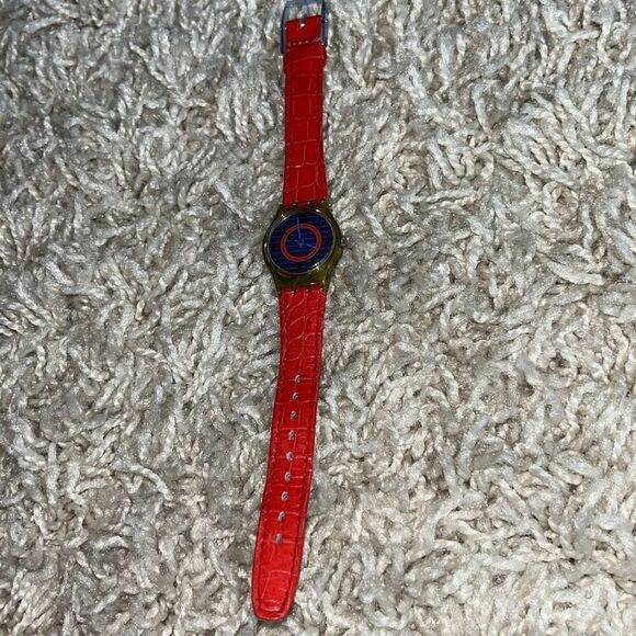 Retro vintage ladies Swatch S215-9003 Excellent condition Swatch genuine leather